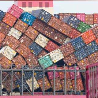 Mitigating risk of container loss
